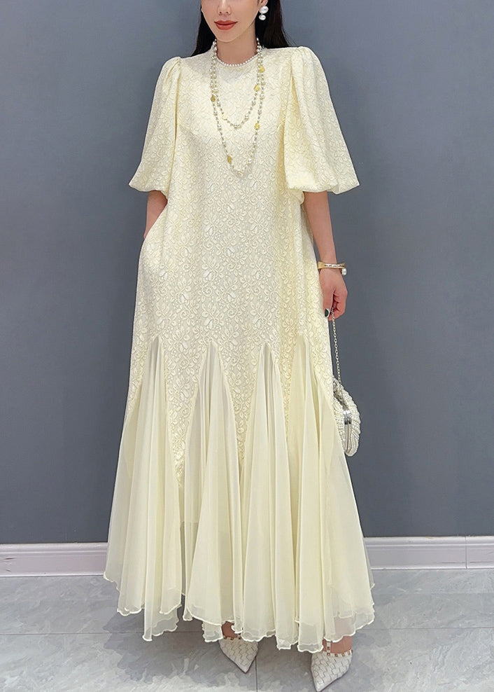 Beautifully Crafted Dress in a Classic Style
