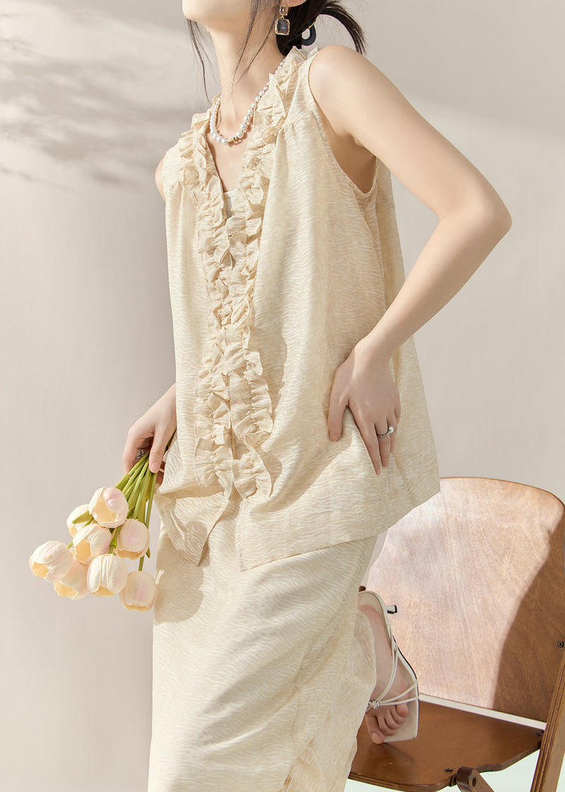 Gracefully Styled Garment for Any Occasion