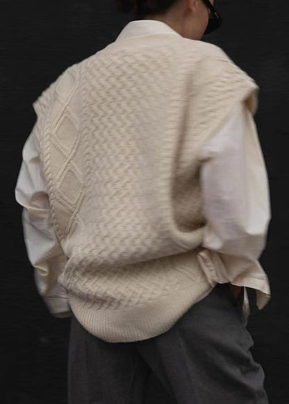Elegantly Styled Coat for Everyday Wear