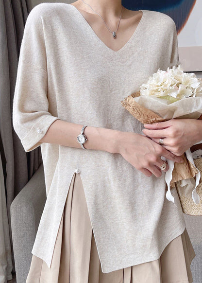 Well Tailored Top with a Graceful Silhouette