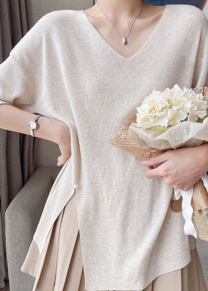 Well Tailored Top with a Graceful Silhouette