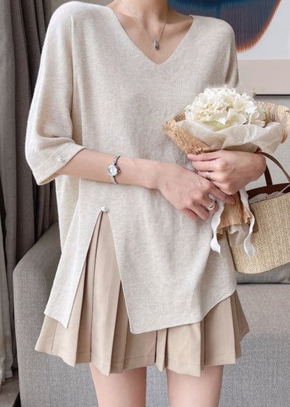 Well Tailored Top with a Graceful Silhouette