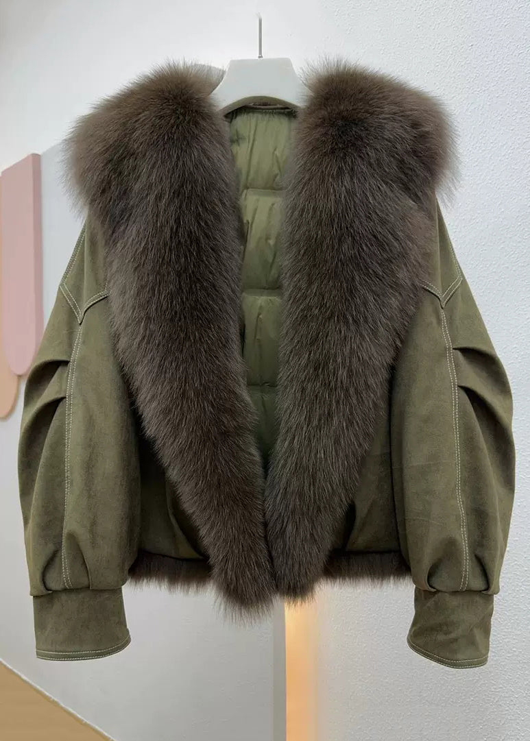Effortlessly Elegant Coat with a Timeless Design