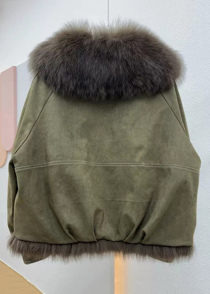 Effortlessly Elegant Coat with a Timeless Design