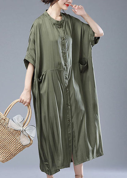 Well Tailored Coat with a Graceful Silhouette