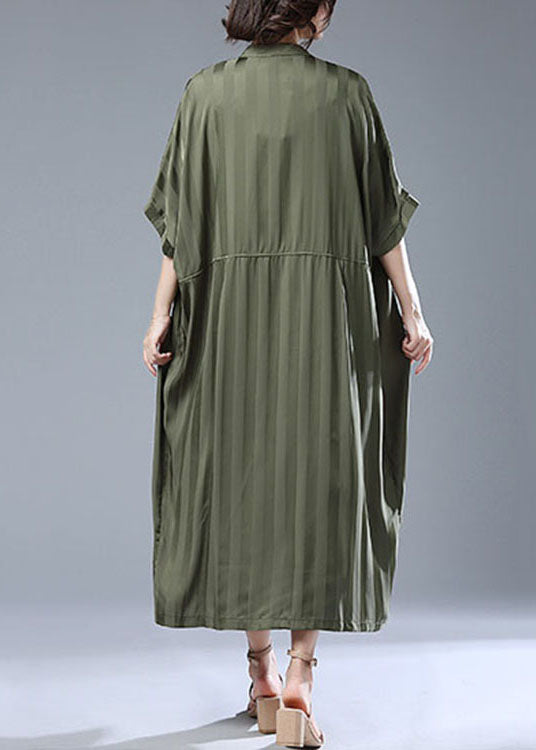 Well Tailored Coat with a Graceful Silhouette