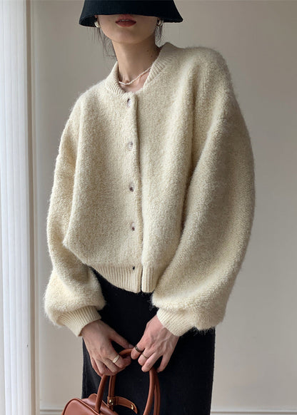 Classic Vintage Coat with a Flattering Fit