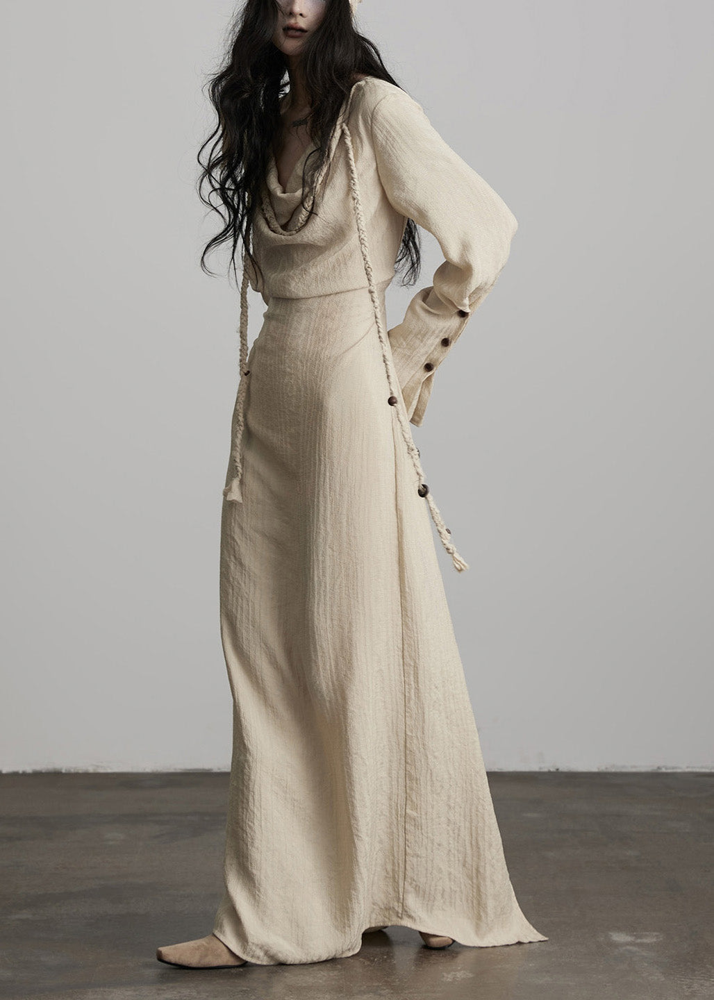 Gracefully Styled Dress for Any Occasion