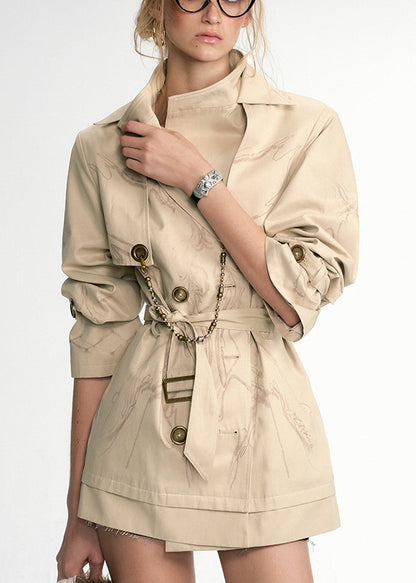 Beautifully Finished Coat in a Timeless Design