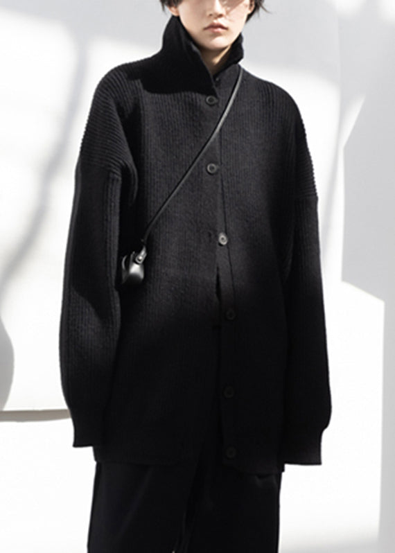 Well Tailored Cardigan with a Graceful Silhouette