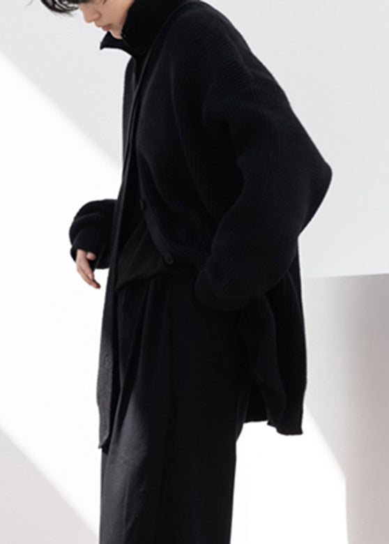 Well Tailored Cardigan with a Graceful Silhouette