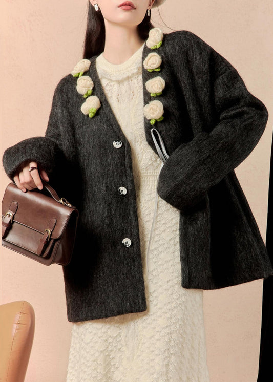 Effortlessly Elegant Coat with a Timeless Design