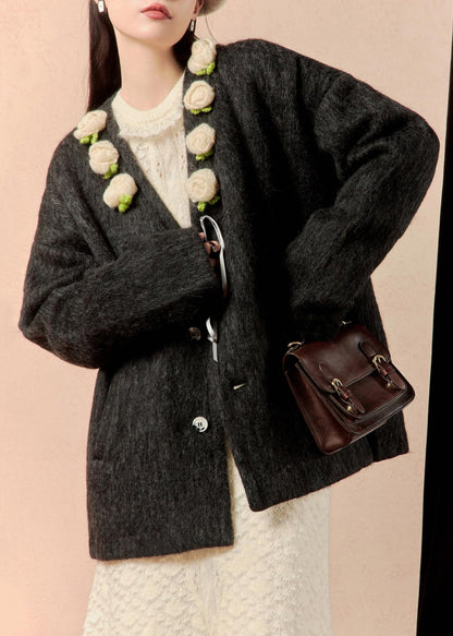Effortlessly Elegant Coat with a Timeless Design