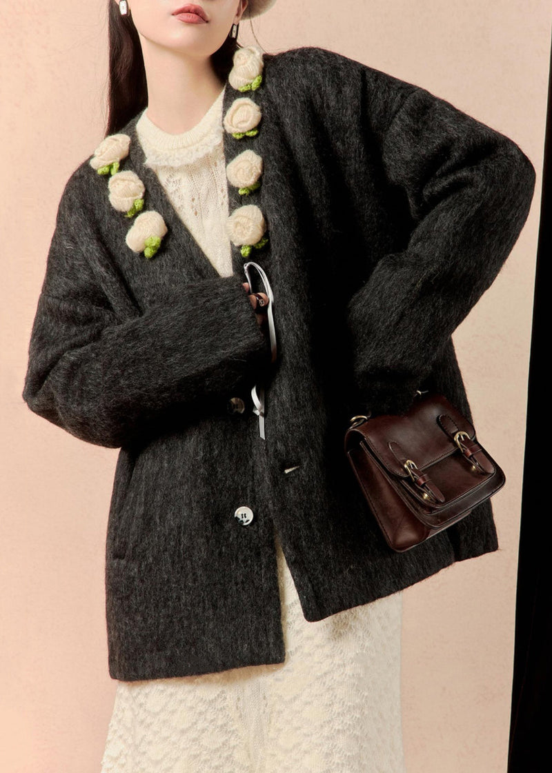 Effortlessly Elegant Coat with a Timeless Design