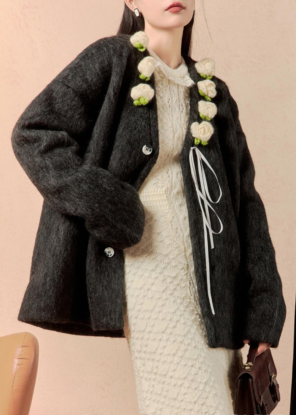 Effortlessly Elegant Coat with a Timeless Design