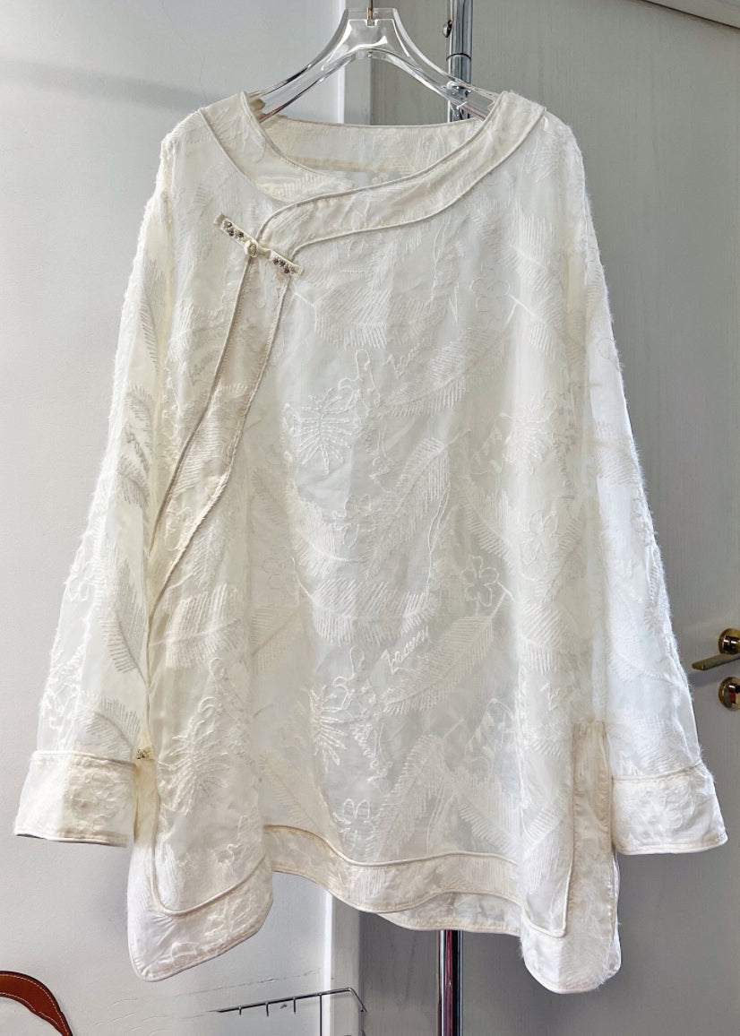 Polished Blouse with an Effortless Classic Look