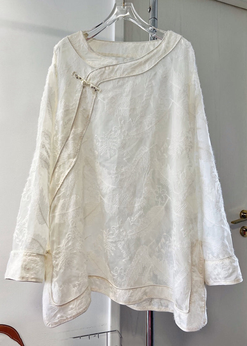 Polished Blouse with an Effortless Classic Look