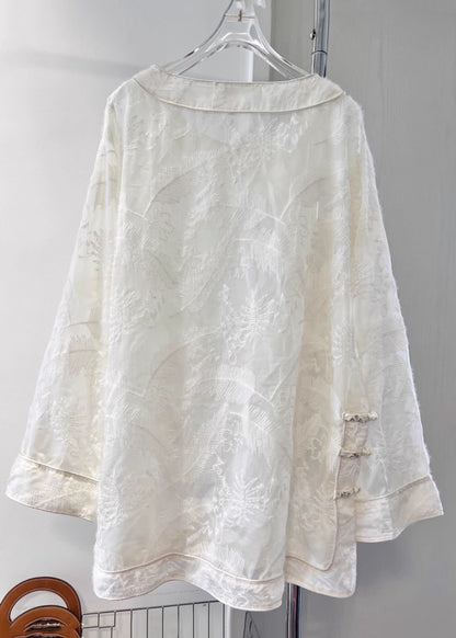 Polished Blouse with an Effortless Classic Look