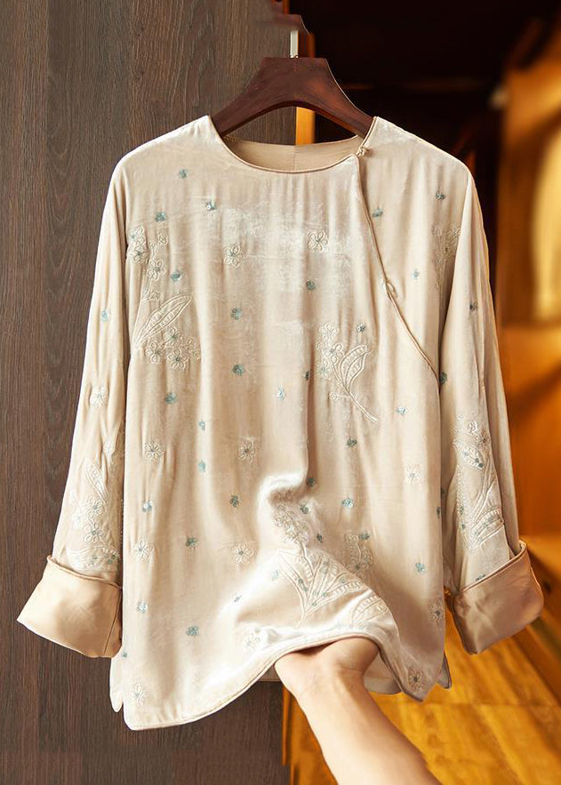 A Vintage Style Top with Delicate Timeless Details