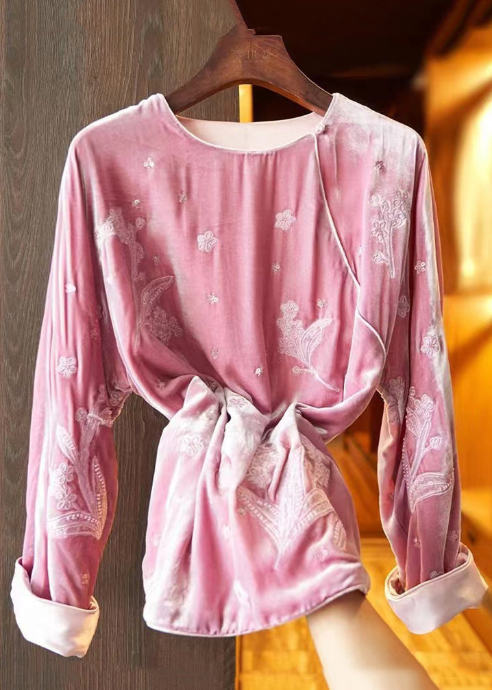 A Vintage Style Top with Delicate Timeless Details