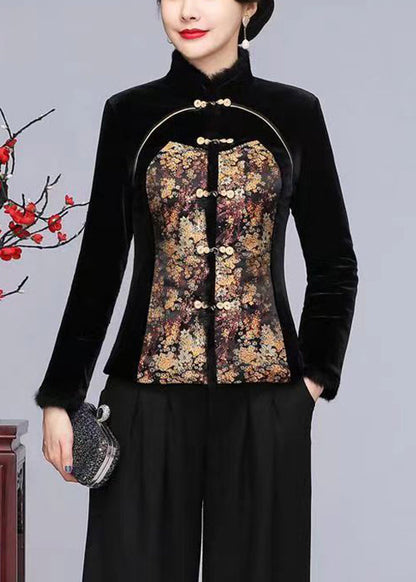 Beautifully Finished Coat in a Timeless Design