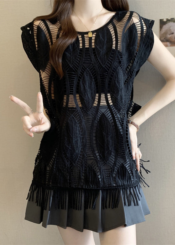 Effortlessly Elegant Garment with a Timeless Design
