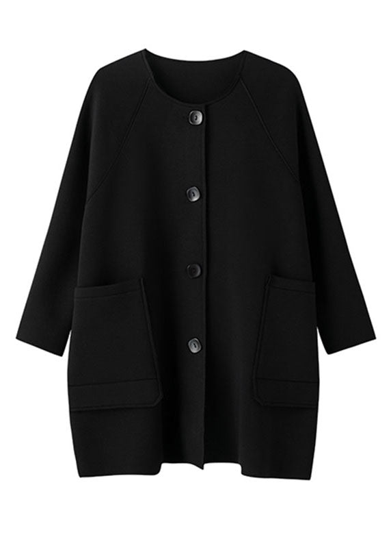 Gracefully Styled Coat for Any Occasion
