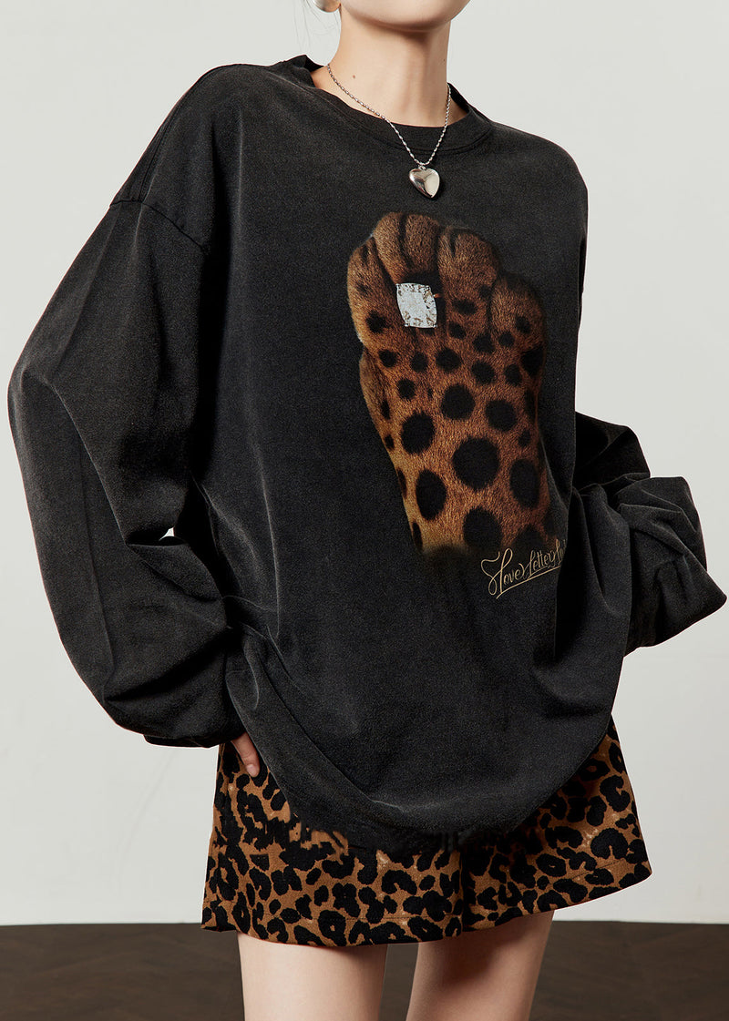 Classic Vintage Shirt with a Flattering Fit