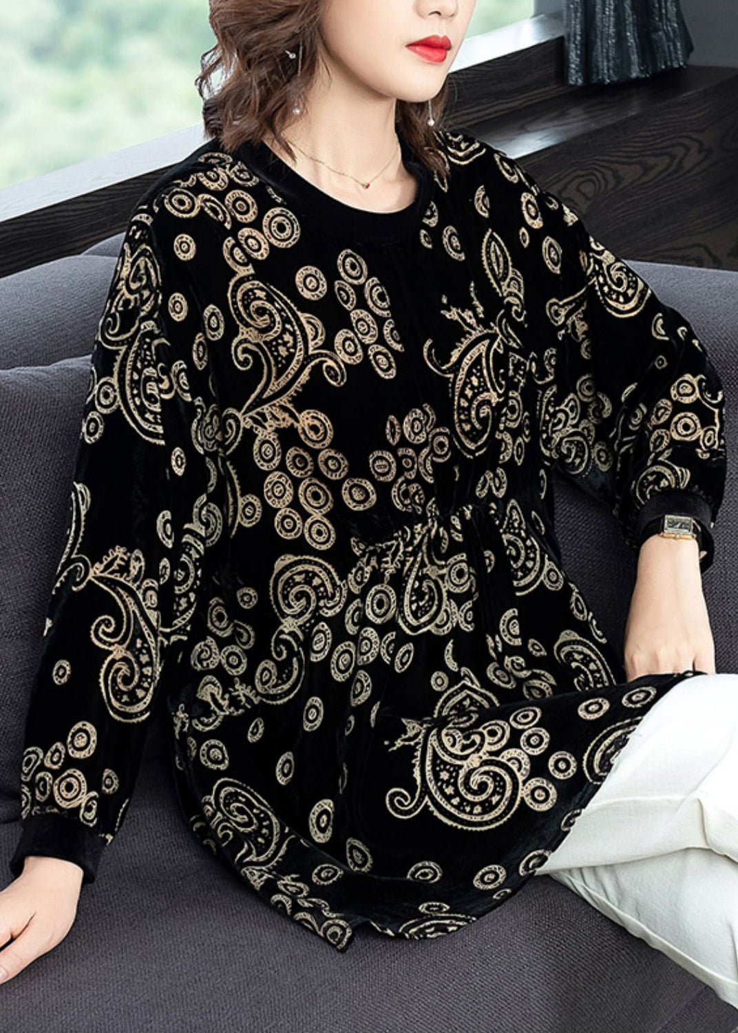 A Vintage Style Top with Delicate Timeless Details