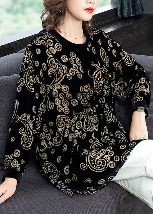 A Vintage Style Top with Delicate Timeless Details