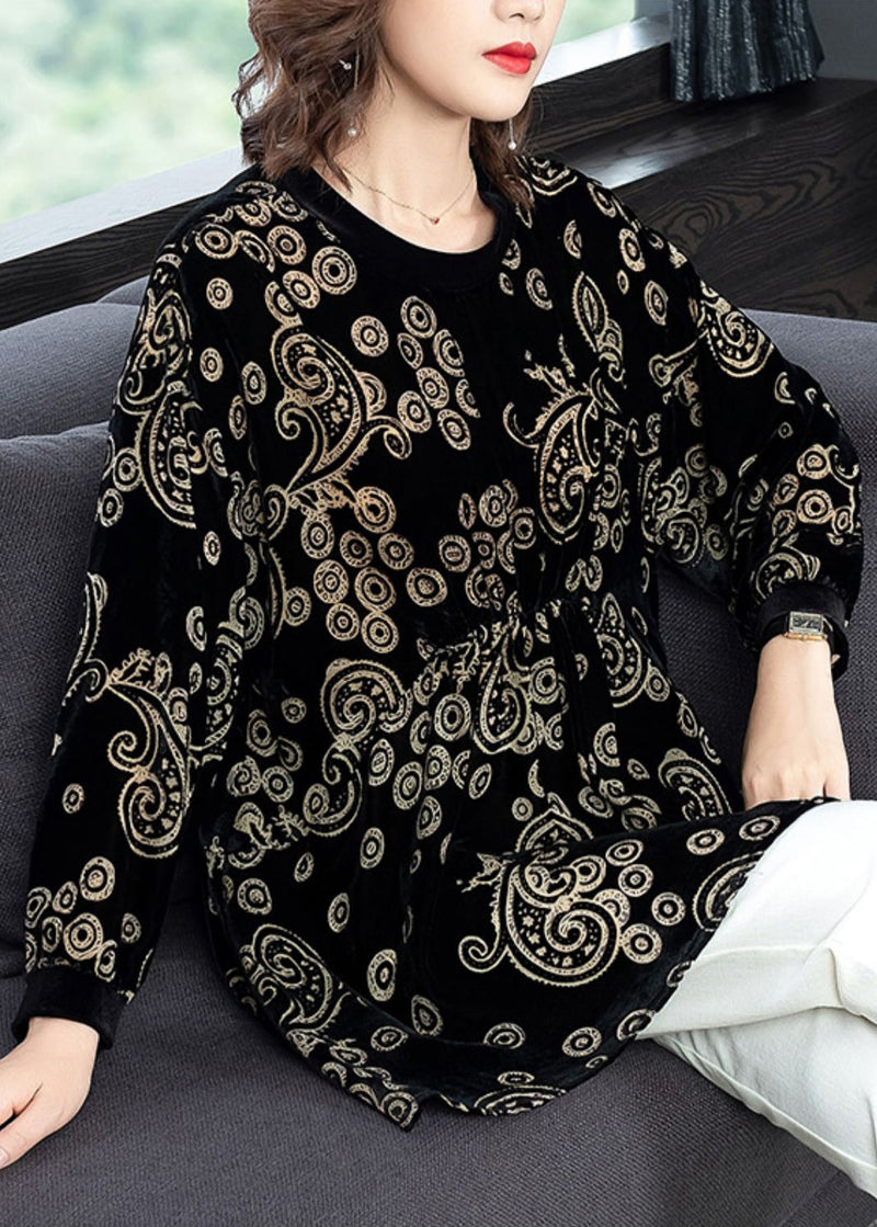 A Vintage Style Top with Delicate Timeless Details