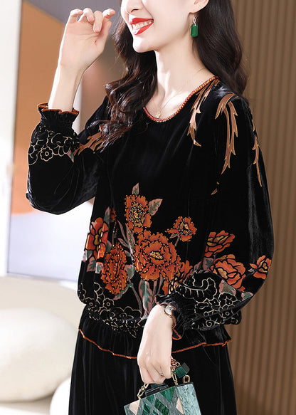 Well Tailored Top with a Graceful Silhouette