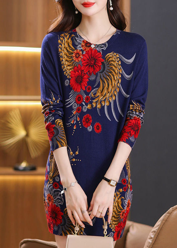 Well Tailored Sweater with a Graceful Silhouette