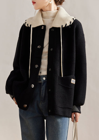 Effortlessly Elegant Coat with a Timeless Design