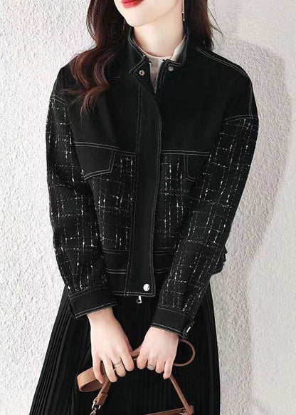 Well Tailored Coat with a Graceful Silhouette