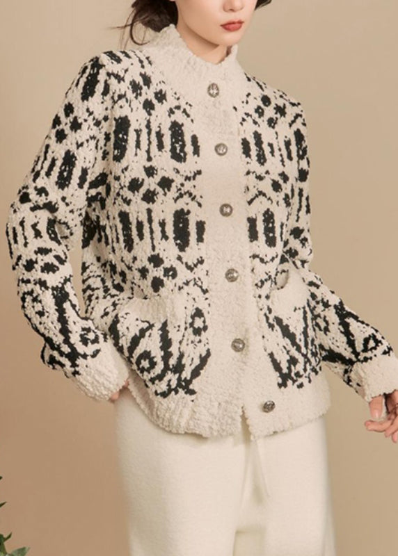 Beautifully Crafted Cardigan in a Classic Style