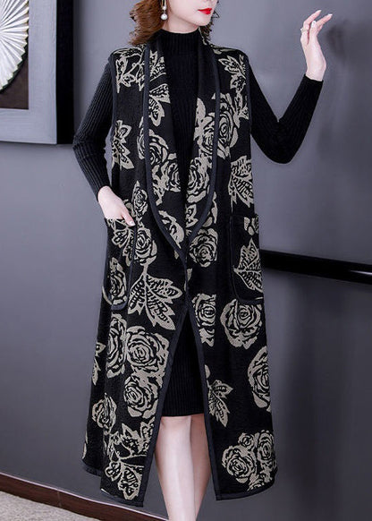Beautifully Finished Coat in a Timeless Design