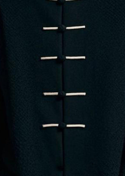 Elegantly Styled Coat for Everyday Wear