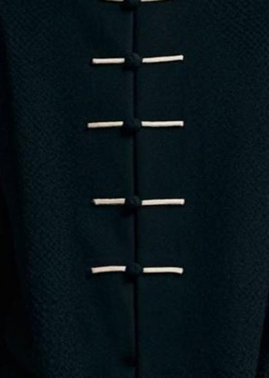 Elegantly Styled Coat for Everyday Wear