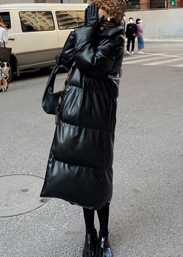 Well Tailored Coat with a Graceful Silhouette