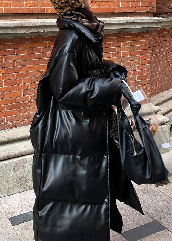 Well Tailored Coat with a Graceful Silhouette