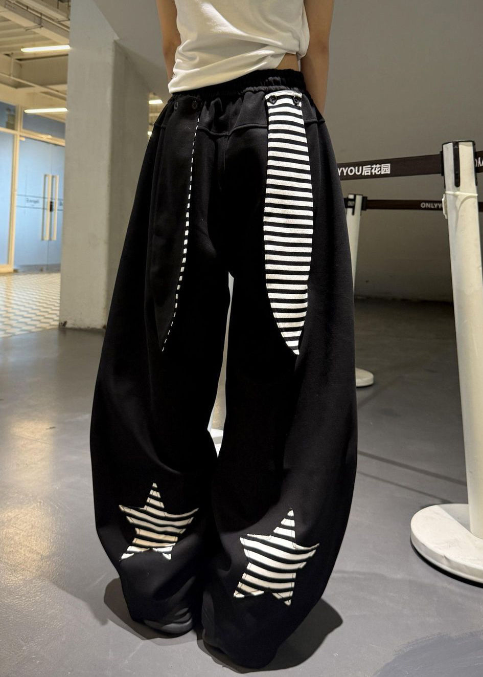 Beautifully Finished Pants in a Timeless Design