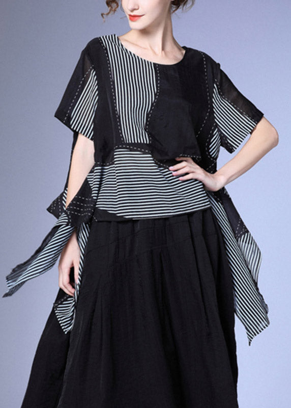 Well Tailored Top with a Graceful Silhouette