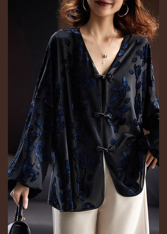 Polished Top with an Effortless Classic Look