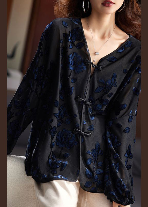 Polished Top with an Effortless Classic Look