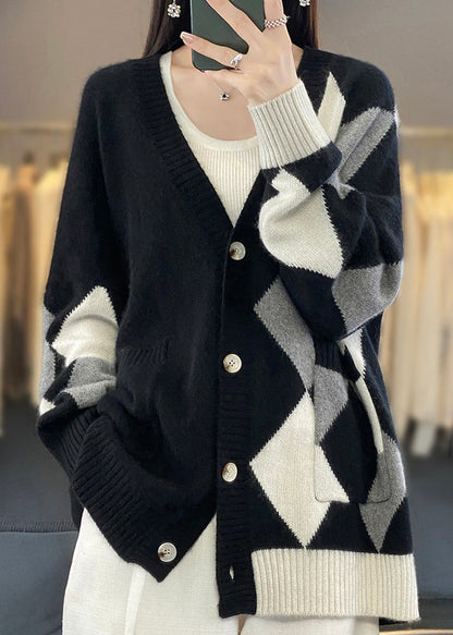 Beautifully Crafted Cardigan in a Classic Style