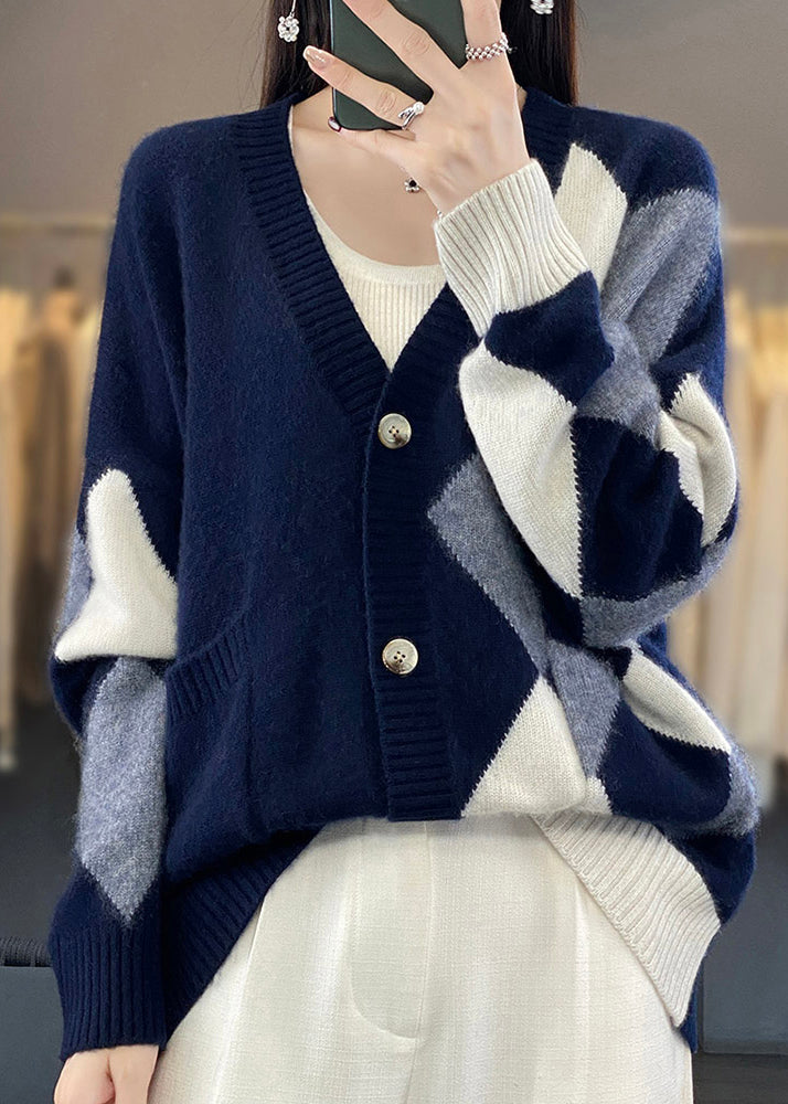 Beautifully Finished Cardigan in a Timeless Design