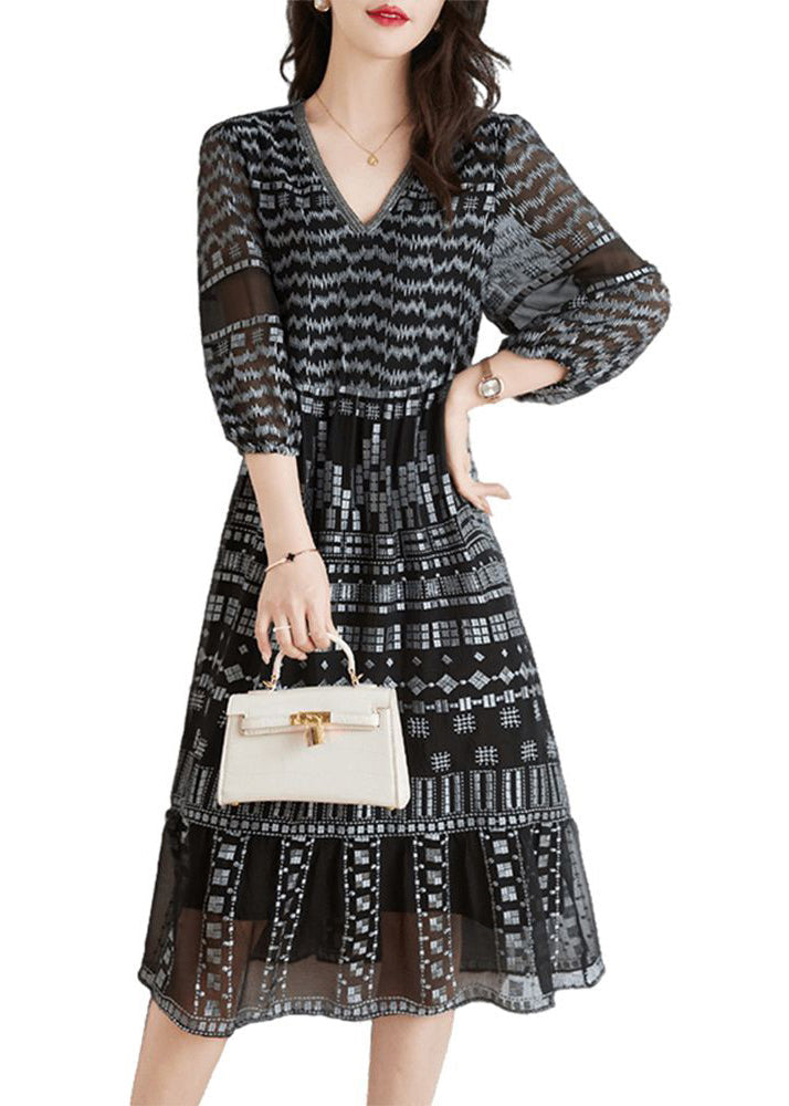 Sophisticated Dress with a Clean Classic Look