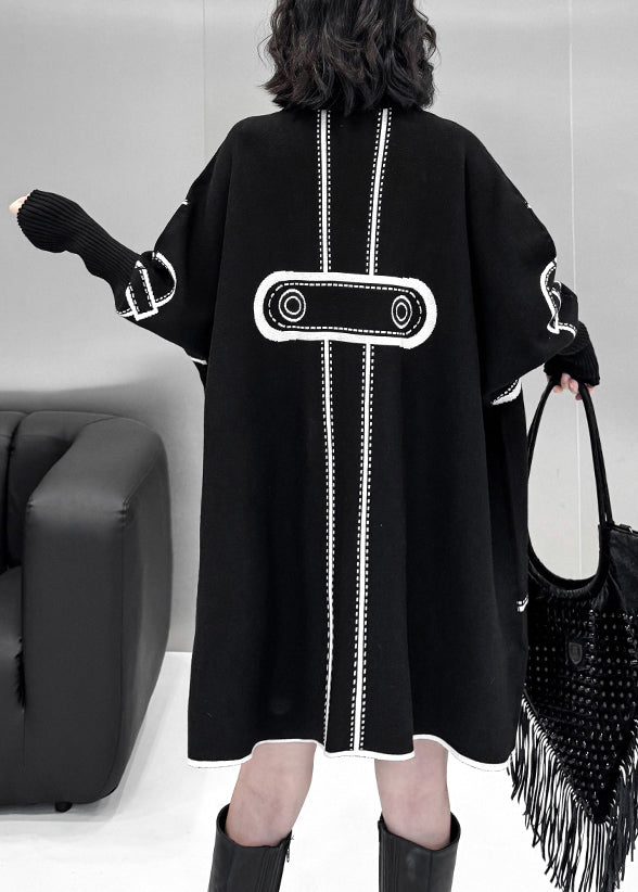Well Tailored Coat with a Graceful Silhouette