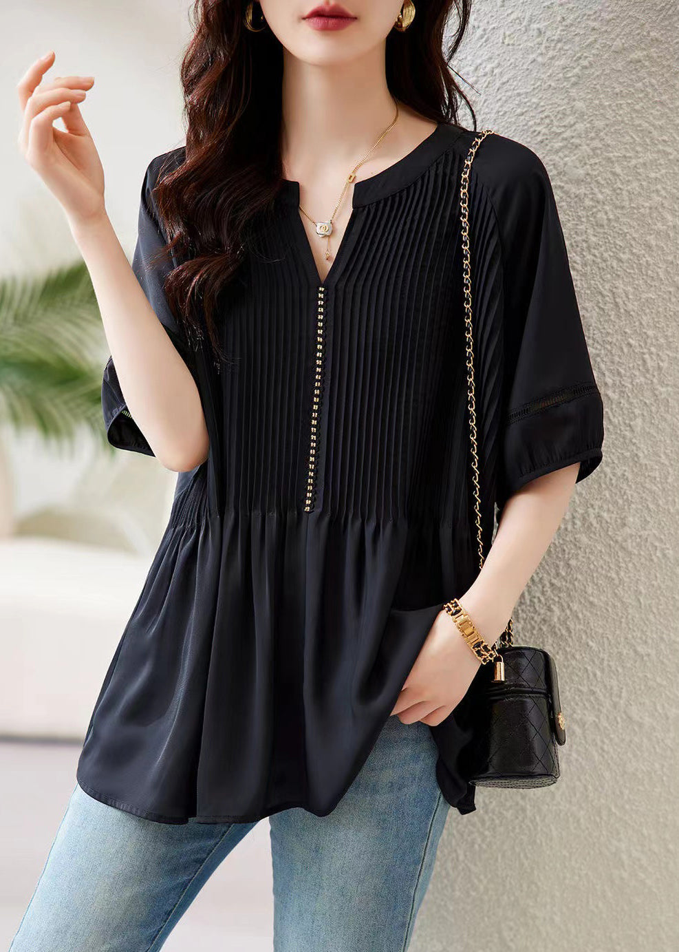Classic Vintage & Enduringly Stylish Top